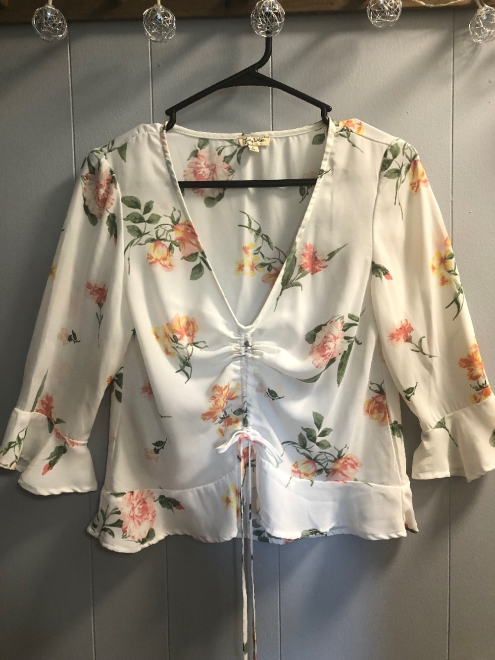 Lily White Ruched Women’s Blouse size S Ruffled Trim